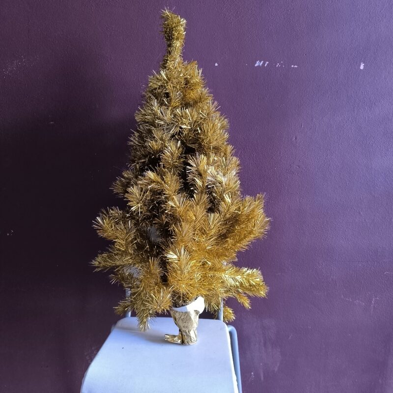 Pinheiro 60cm dourado