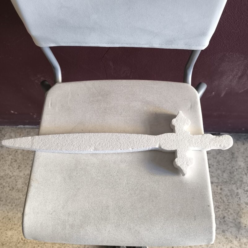 Espada em esforovite branca - Image 2