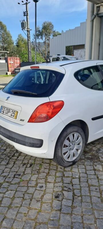 Peugeot 207 1.4HDI - Image 22