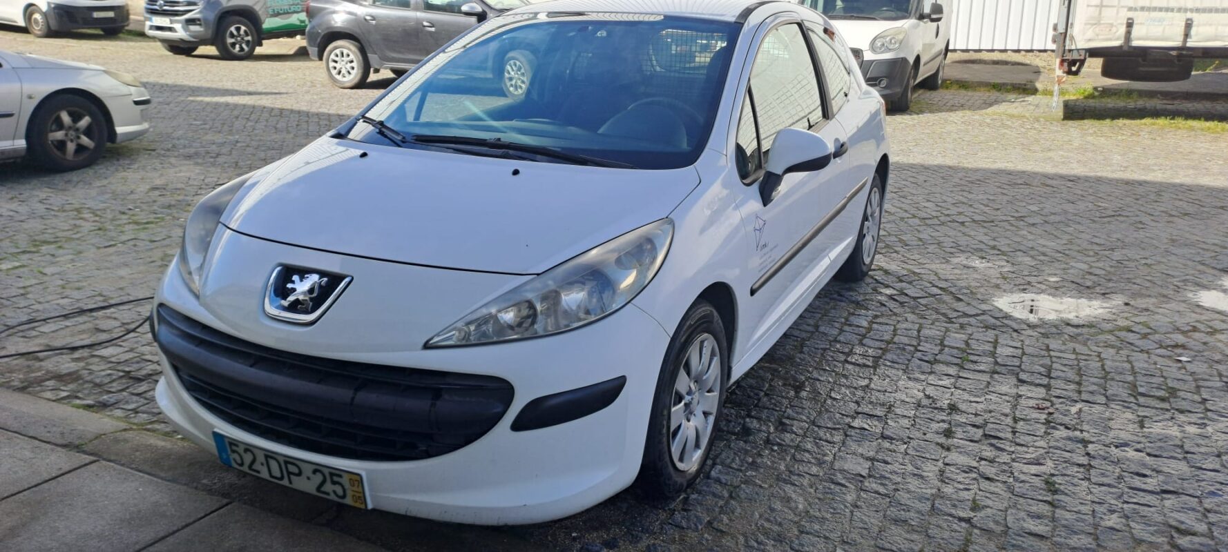 Peugeot 207 1.4HDI - Image 13