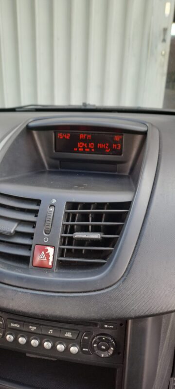 Peugeot 207 1.4HDI - Image 4